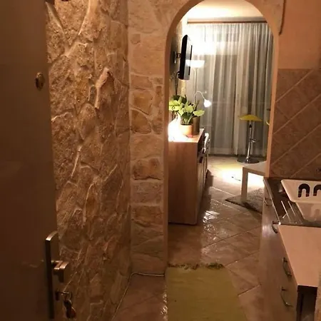 Apartment Neptun Apartman *